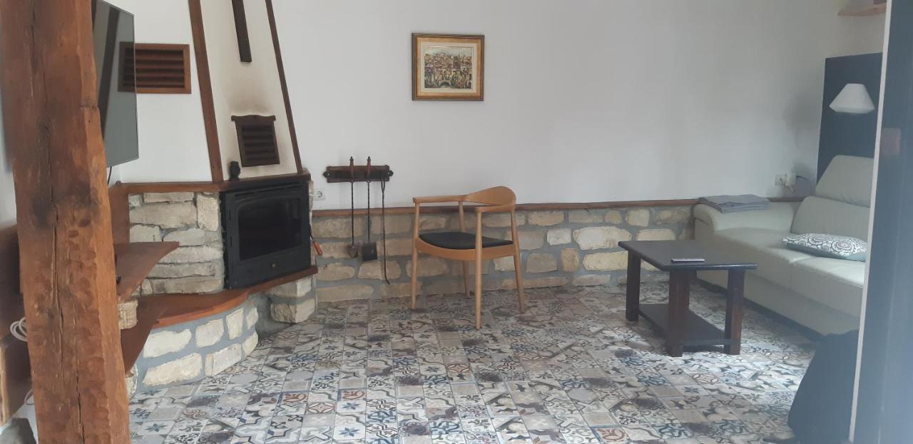 The Red Konak Villa Veliko Tărnovo Esterno foto