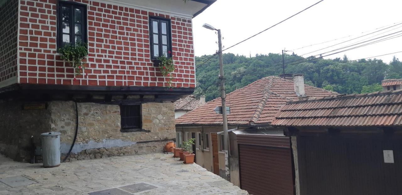 The Red Konak Villa Veliko Tărnovo Esterno foto