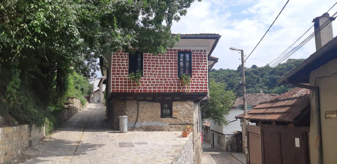 The Red Konak Villa Veliko Tărnovo Esterno foto