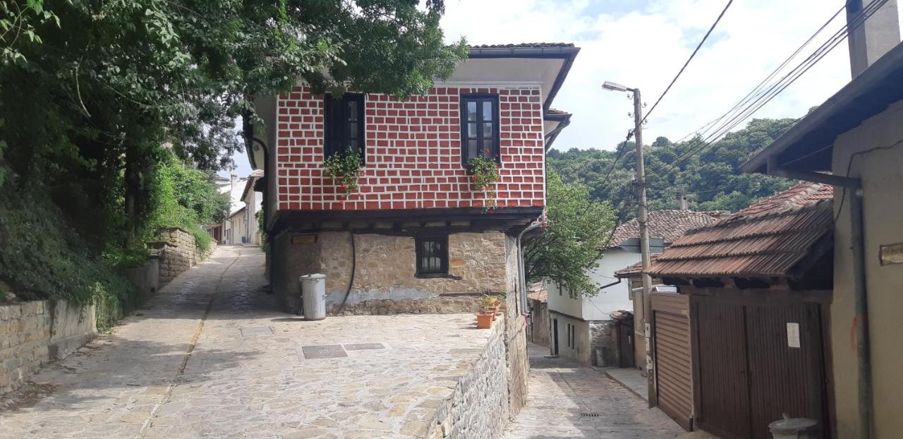 The Red Konak Villa Veliko Tărnovo Esterno foto