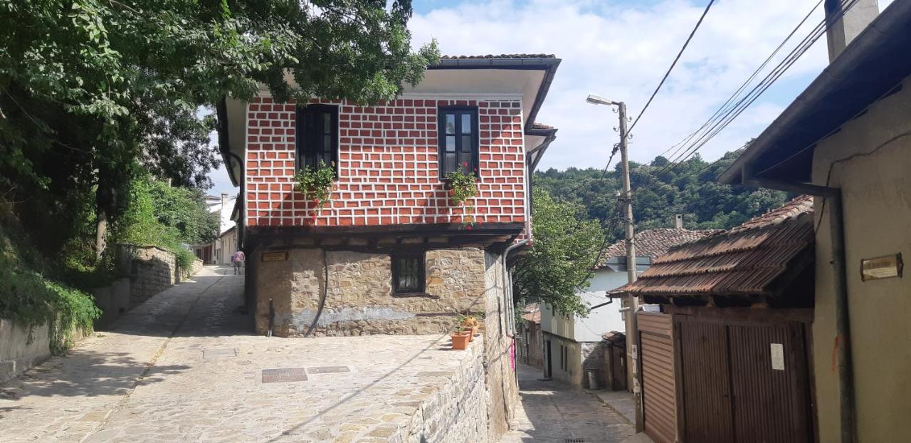 The Red Konak Villa Veliko Tărnovo Esterno foto