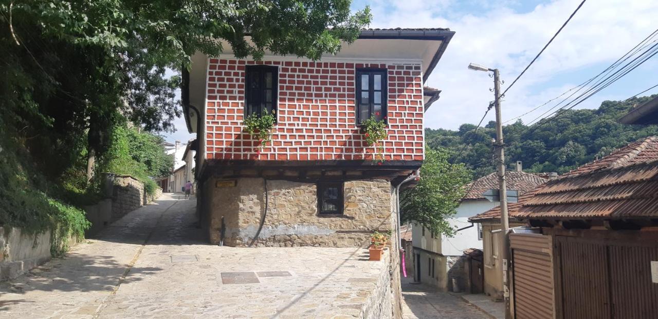 The Red Konak Villa Veliko Tărnovo Esterno foto