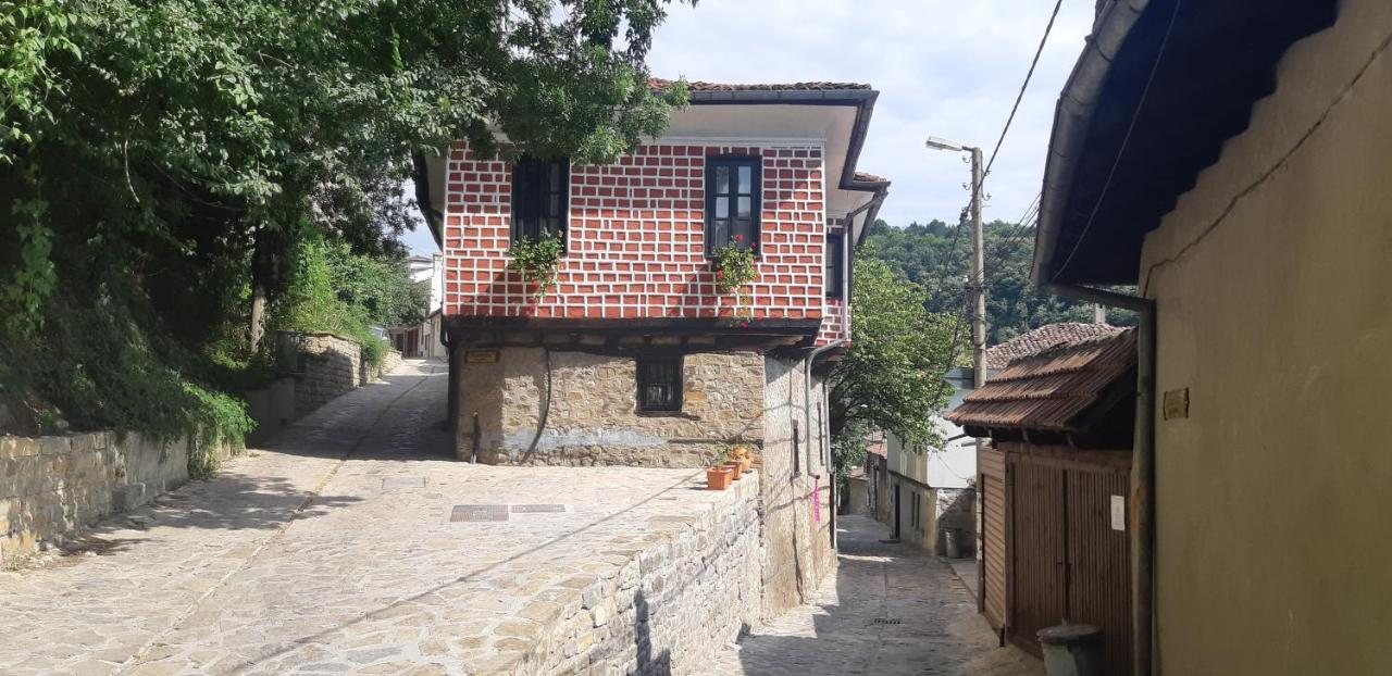 The Red Konak Villa Veliko Tărnovo Esterno foto
